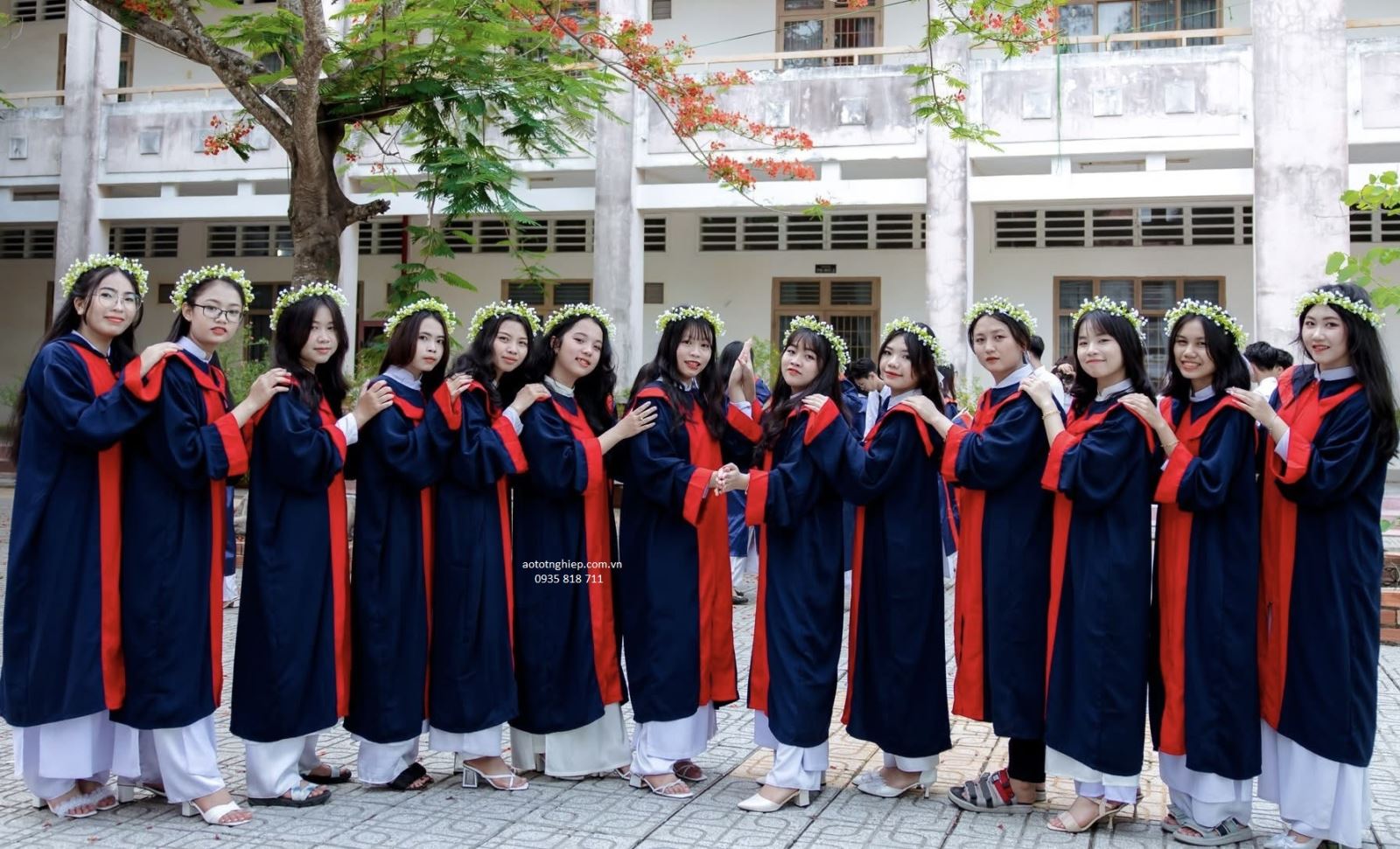 XƯỞNG MAY ÁO TỐT NGHIỆP GIÁ RẺ 2025